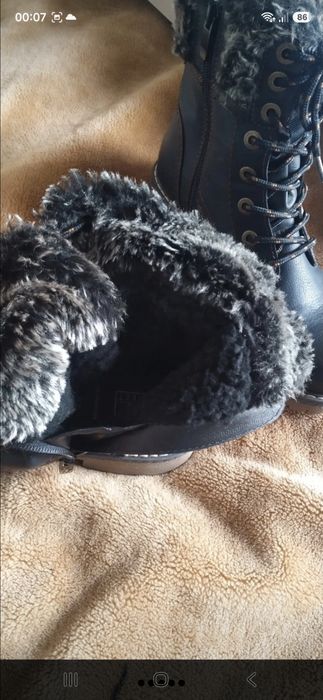Buty damskie zimowe