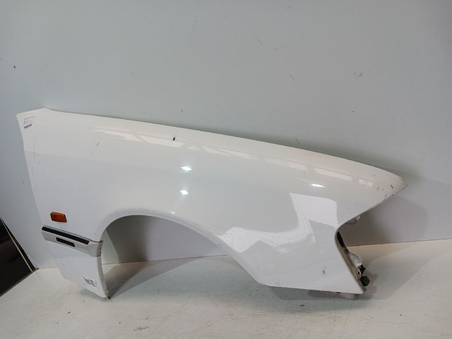Guarda-lamas direito MERCEDES-BENZ Classe C (W202)