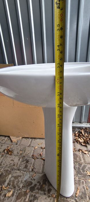 Umywalka ceramiczna z nogą