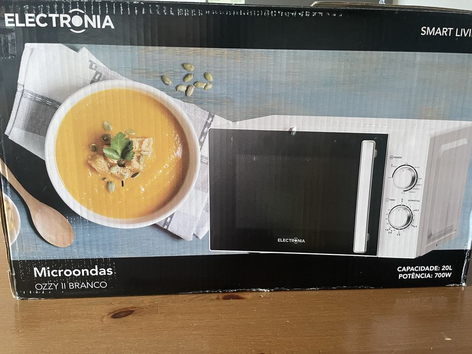 Microondas: Modelo:OZZY II Branco