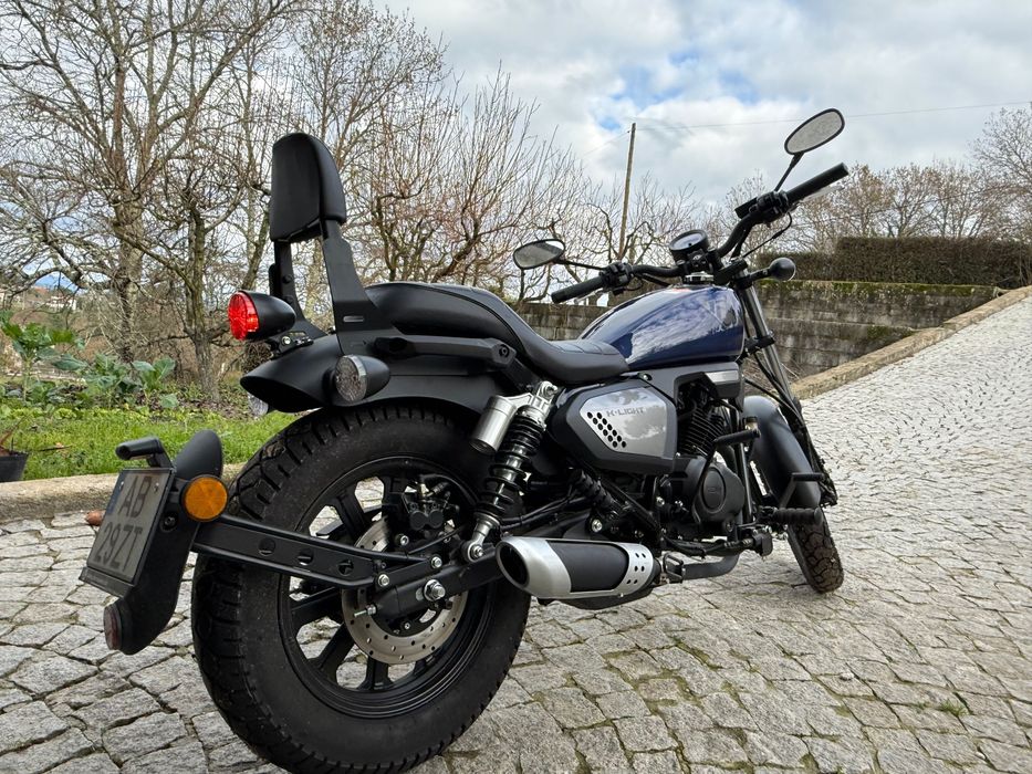 Mota 125cc chopper 246km como nova