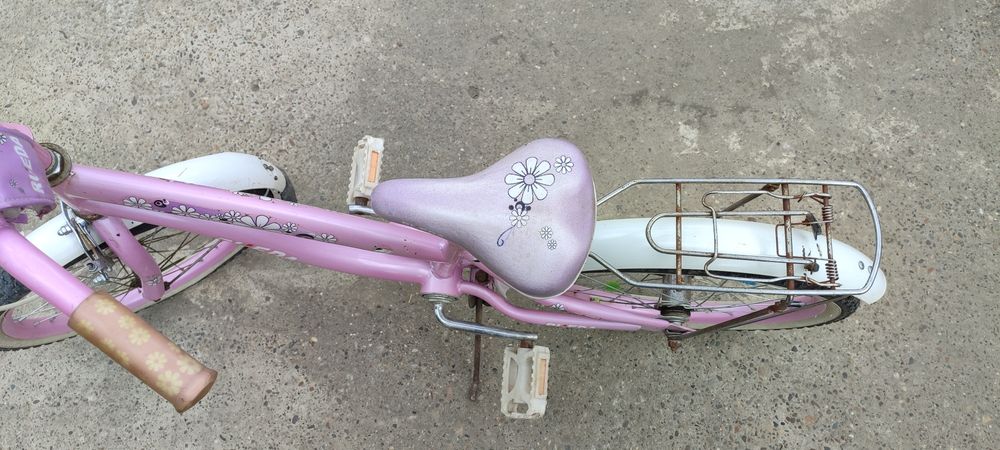 Велосипед для дівчини.