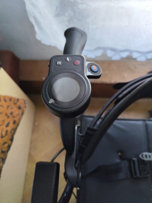 Wózek inwalidzki elektryczny