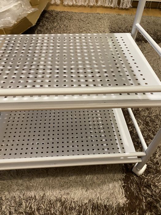 Przybornik, stolik kosmetyczny