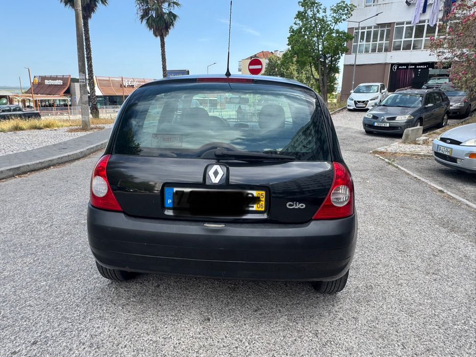 Renault Clio — fotografia 4