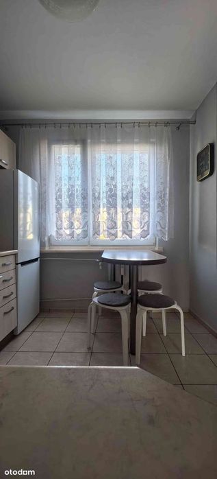 Przytulne i przestronne 2 pokoje w sercu Pabianic – ul. 20 Stycznia!