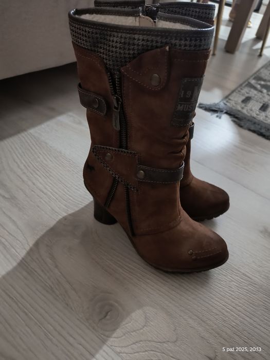 Buty Mustang zamsz -skora