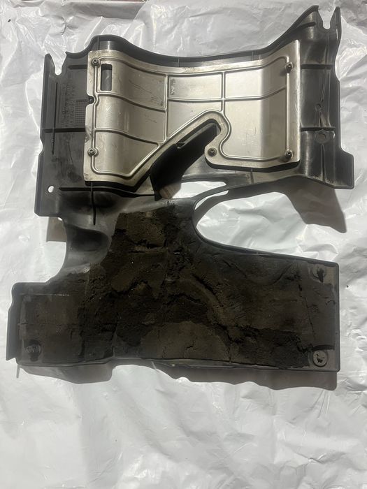 Кришка двигуна mercedes sprinter 906 om 642 3.0 cdi