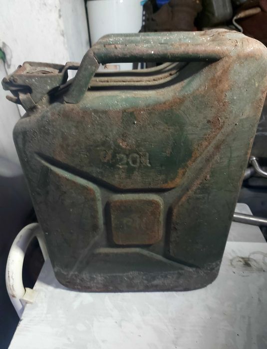 karnister stary 20 l