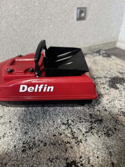 Продам кораблика Дельфін 10