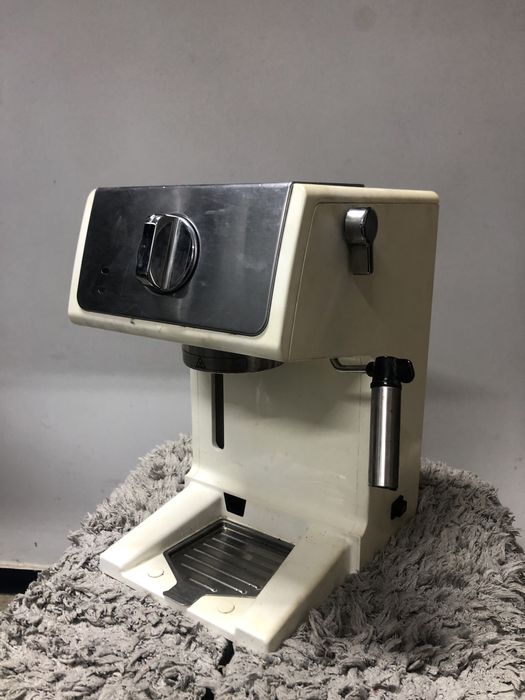 Кофеварка Delonghi ECP33.21.W