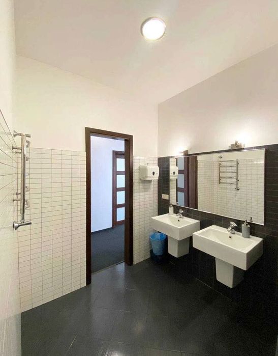 Продаж 260 кв.м. вул.Щекавицька  30/39