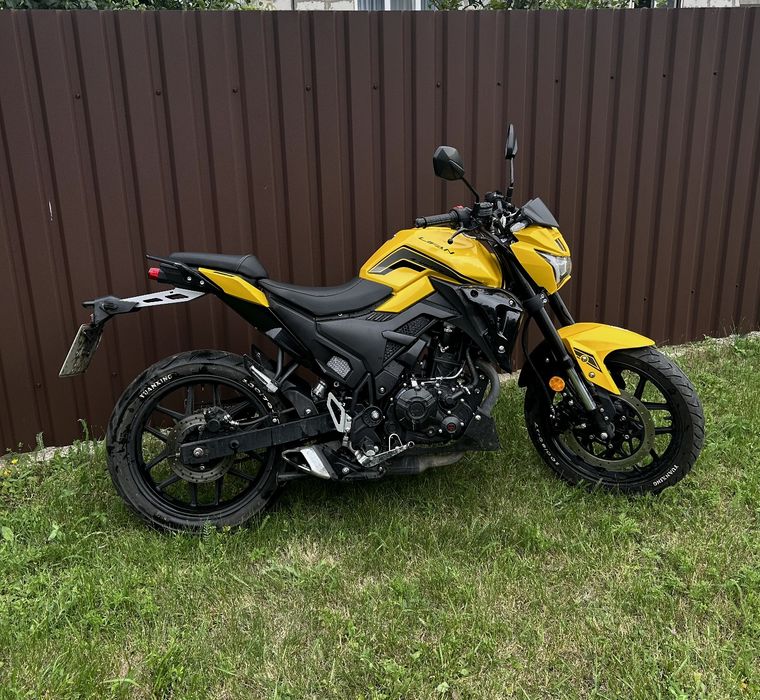 Продам Лифан ср220