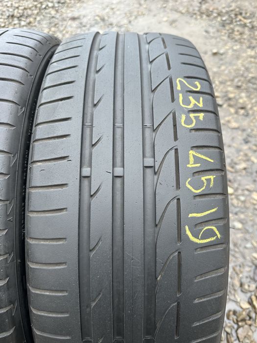 Літні Шини 235 45 R19 Bridgestone Potenza S001