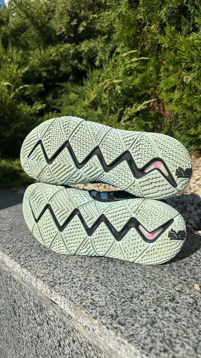 #4733 Nike Kyrie 4   [US 10.5 | 28.5 cm]