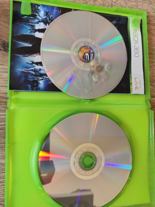 Gra Mass Effect + Bonus Disc z dodatkami na Xbox 360
