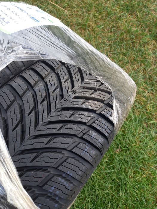 Sprzedam opony wielosezonowe nowe 14 175x65 nokian