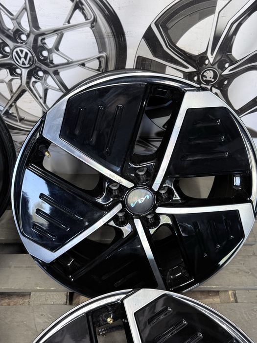 Диски литі 5/114.3/19 Kia ev6-7