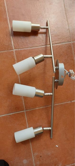 Candeeiro LED tecto 4 lampadas