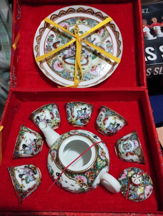 Serviços de porcelana  de Macau