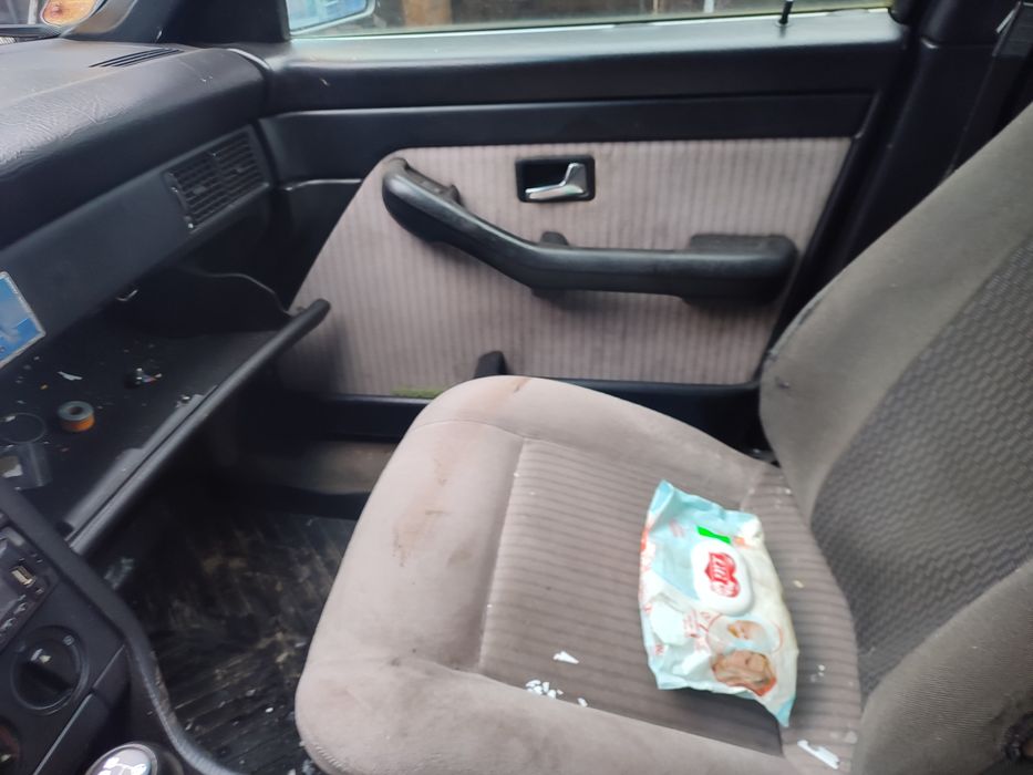 Ауді 100 по запчастинам, мотор після капітального ремонту.