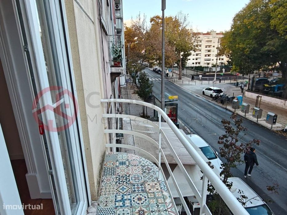 Apartamento T3 totalmente remodelado na Penha de França em Lisboa