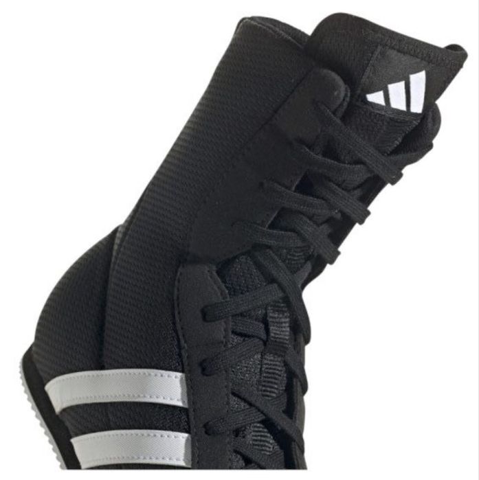 Adidas боксерки.