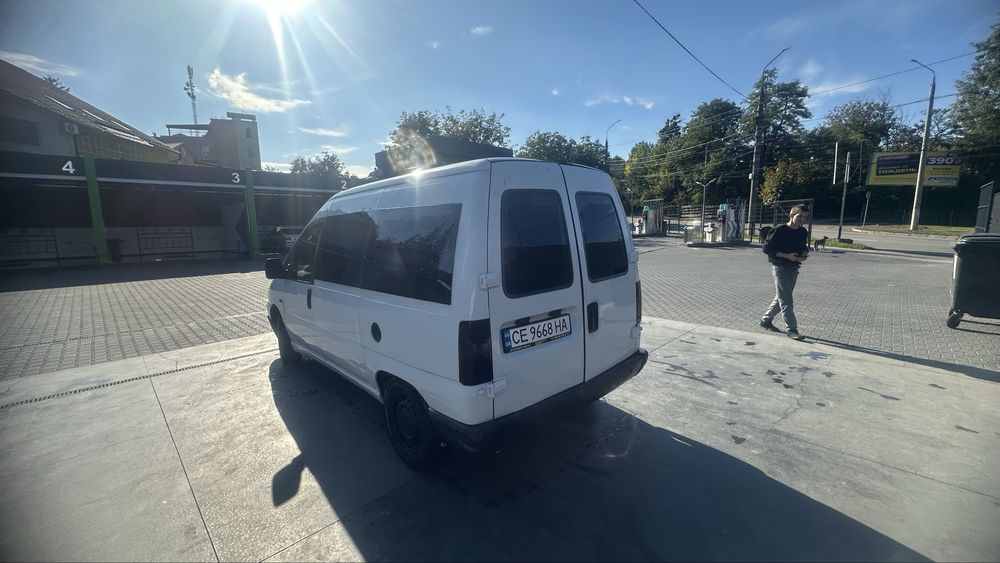 Продам пежо експерт 1.9 д