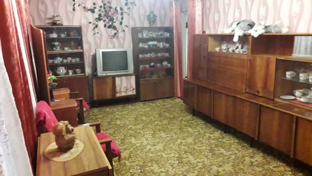 Продам будинок у селі.