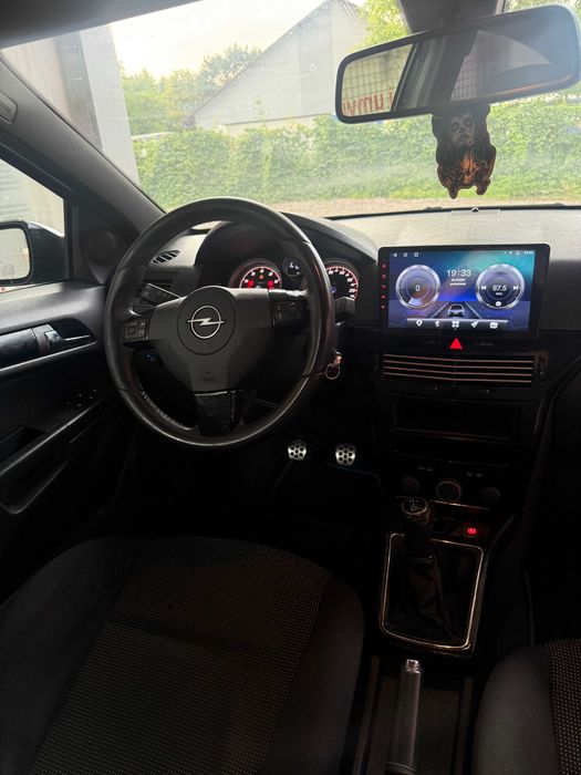 Opel Astra H GTC 2.0T LPG