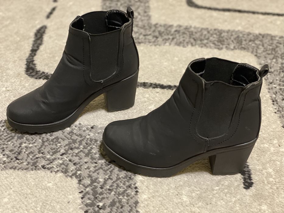 Черевики осінні жіночі