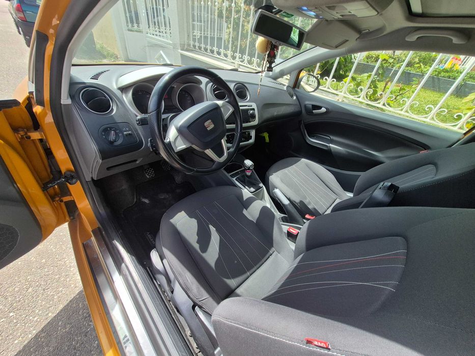 Seat ibiza 1.6 com 1600mil km