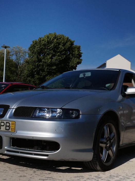 Seat Leon 1m                                .
