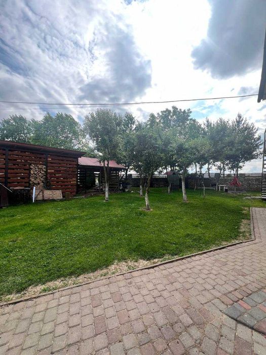 Оренда комерційного приміщення, 592 м², с. Солуки