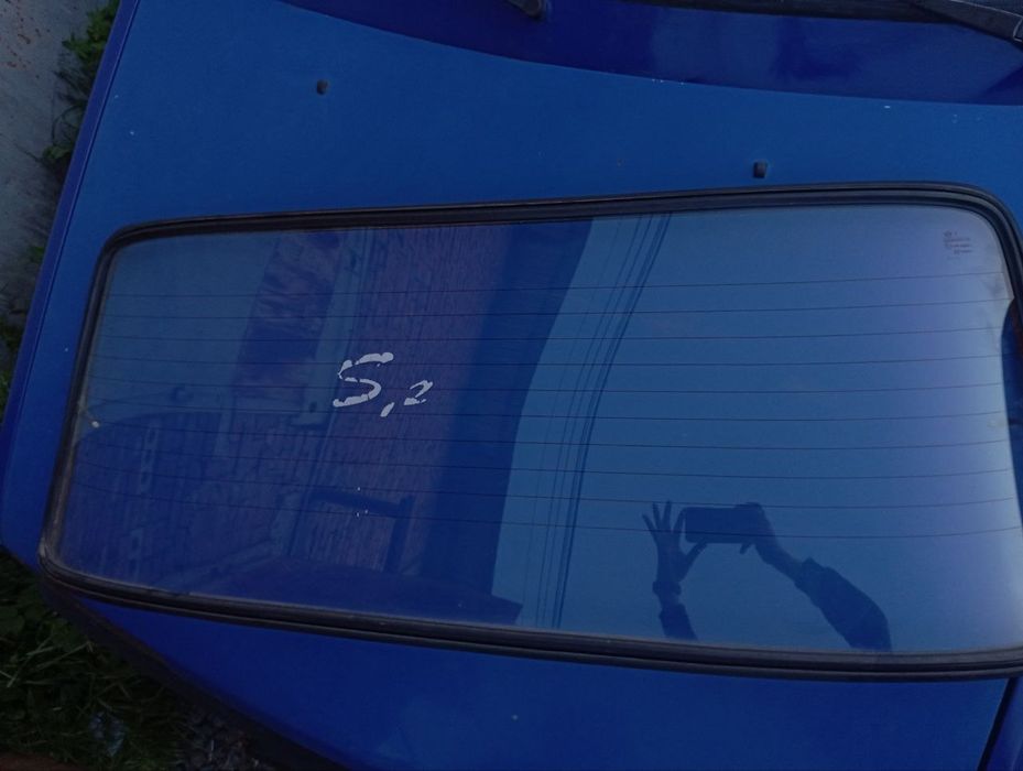 Заднє скло ваз 2107