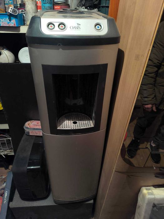 Dystrybutor wody bezbutlowy Oasis