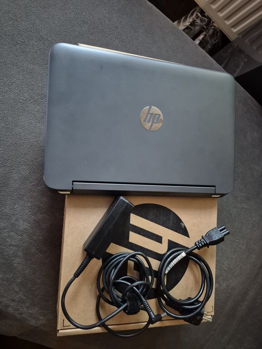 HP Pavilion 11 x360 Win 11 256 ssd RAM 4GB