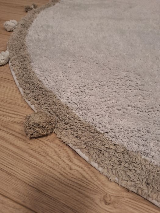 Okrągły dywan z pomponami 120 Lorena canals bubbly