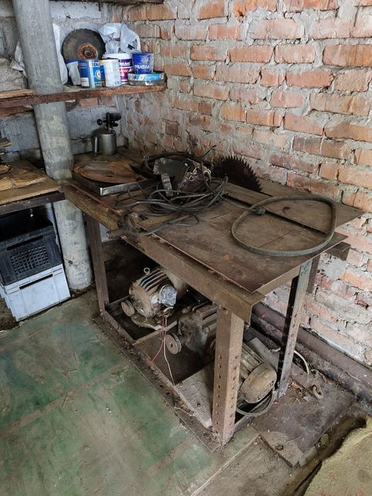 Продам срочно. Цену предлагайте.