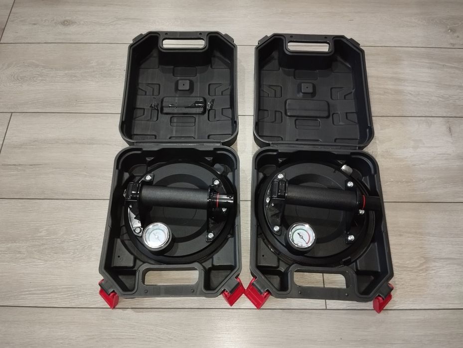 Przyssawka próżniowa do przenoszenia płytek