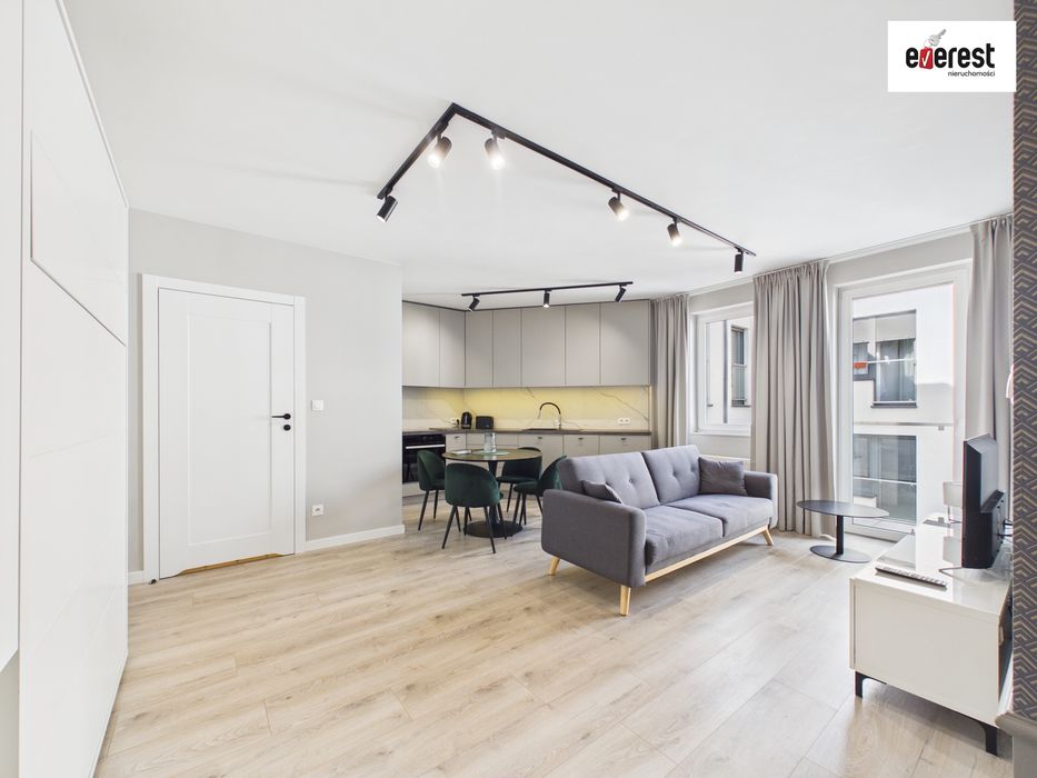 nowy budynek, komfortowe, zwierzolubne, winda, balkon, komórka