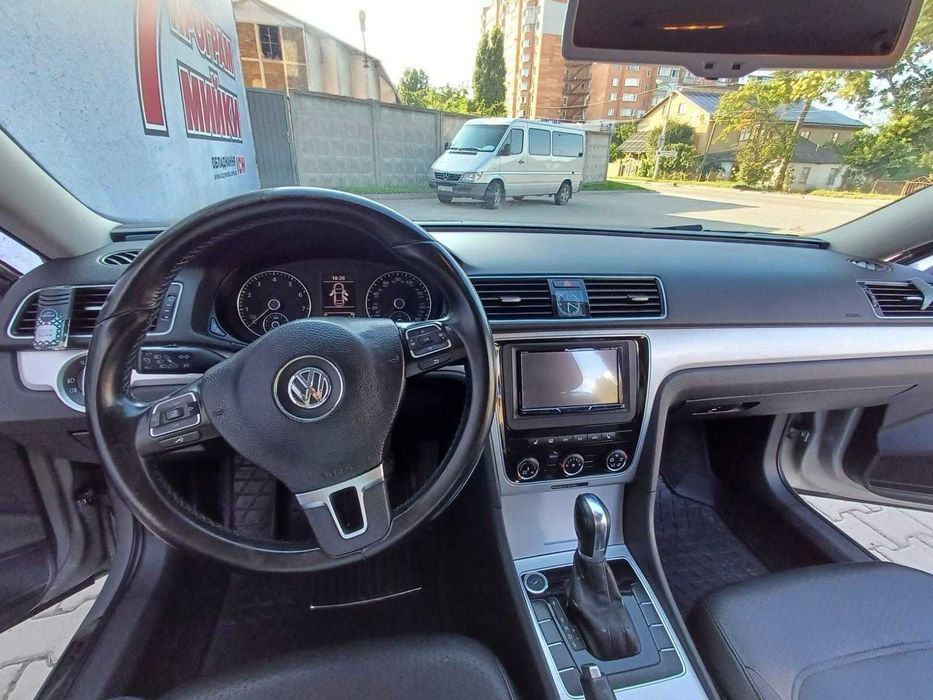 Volkswagen Passat (Фольксваген Пасат)