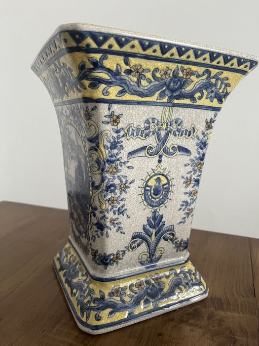 Jarra em louça para decoraçao