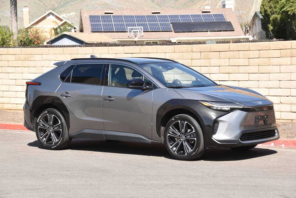 Toyota BZ4X      2023