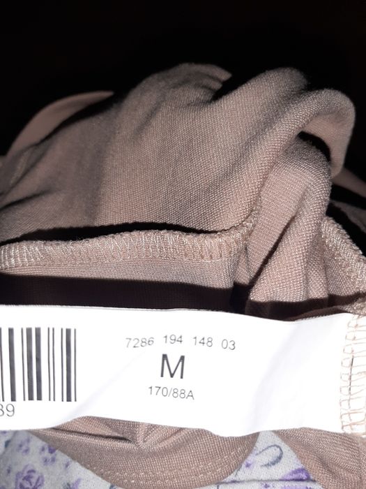 Sukienka z baskinką brąz capucino r M 36 38 Stradivarius mini