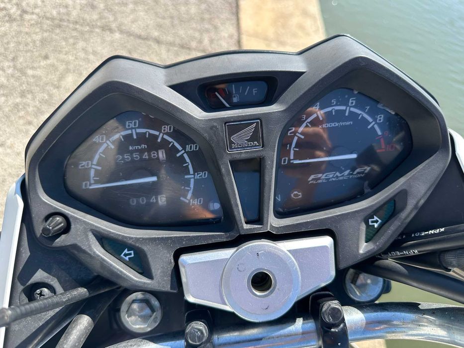 HONDA CB125F - Fiável, económica e em estado óptimo.