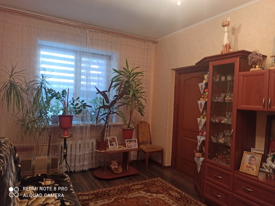 Продам 2-і кімнати на Коростишівській