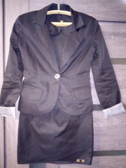 Костюмчик на дівчинку(для школи)