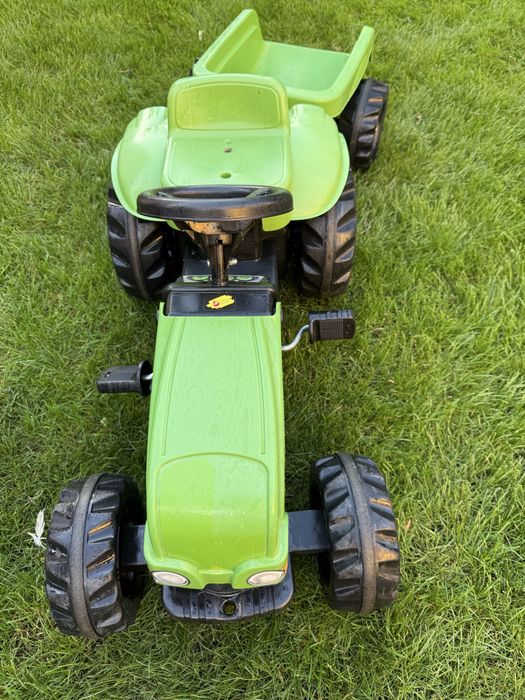 Traktor z przyczepą komplet