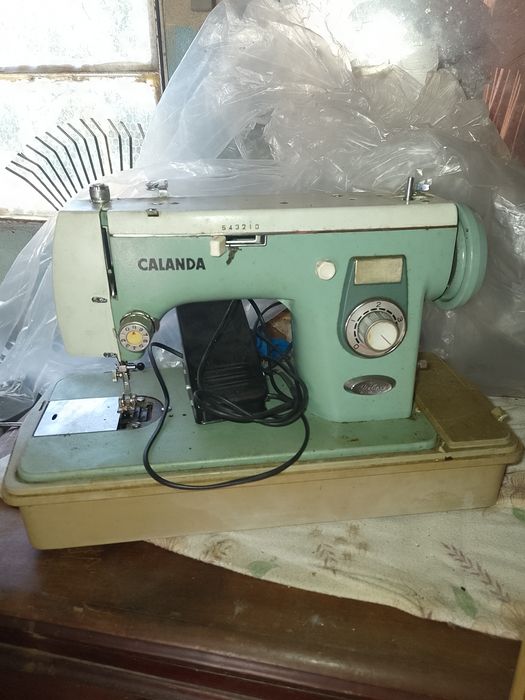 Máquina  costura  Calanda 1960